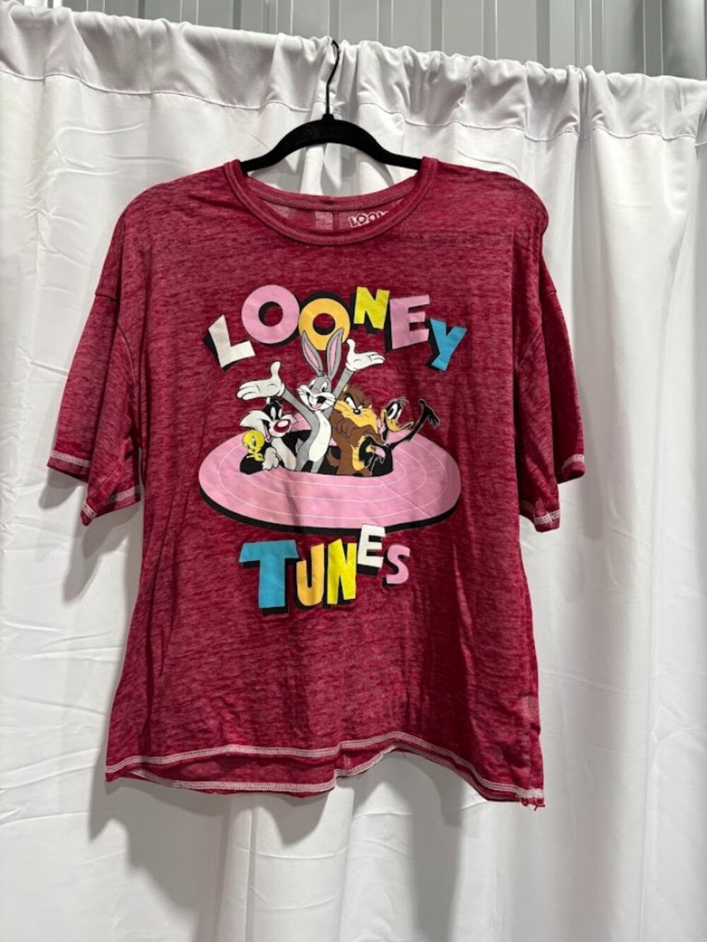 Looney Tunes Scarlet Berry Graphic Sleep Top Size L 52% Cotton